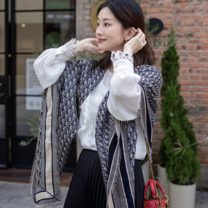 올드 플라워 딥블루 상의