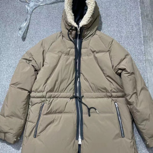 Sacai 다운재킷