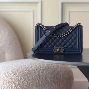 CHANEL 르보이 체인 숄더백